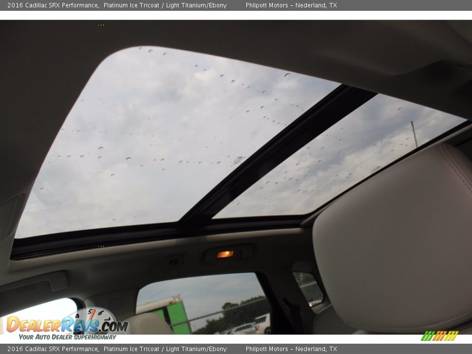 2016 Cadillac SRX Performance Platinum Ice Tricoat / Light Titanium/Ebony Photo #24