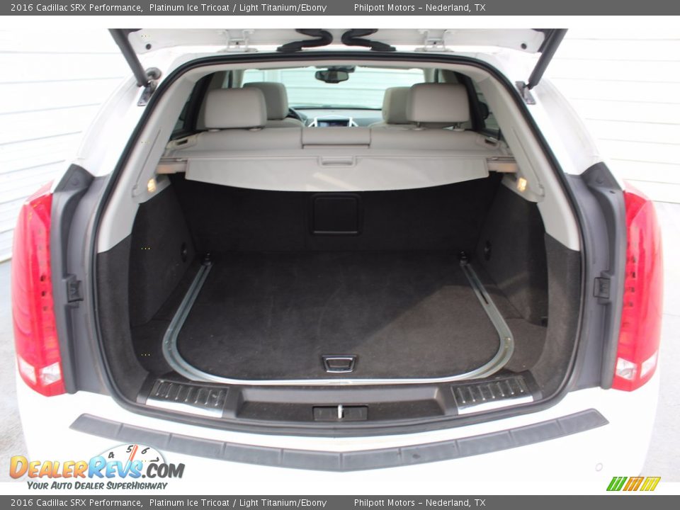 2016 Cadillac SRX Performance Platinum Ice Tricoat / Light Titanium/Ebony Photo #29