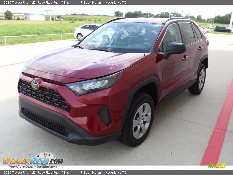 2019 Toyota RAV4 LE Ruby Flare Pearl / Black Photo #4
