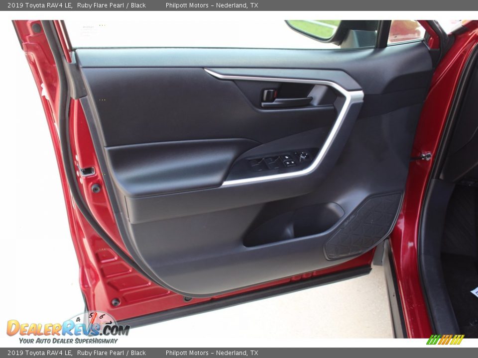 2019 Toyota RAV4 LE Ruby Flare Pearl / Black Photo #9