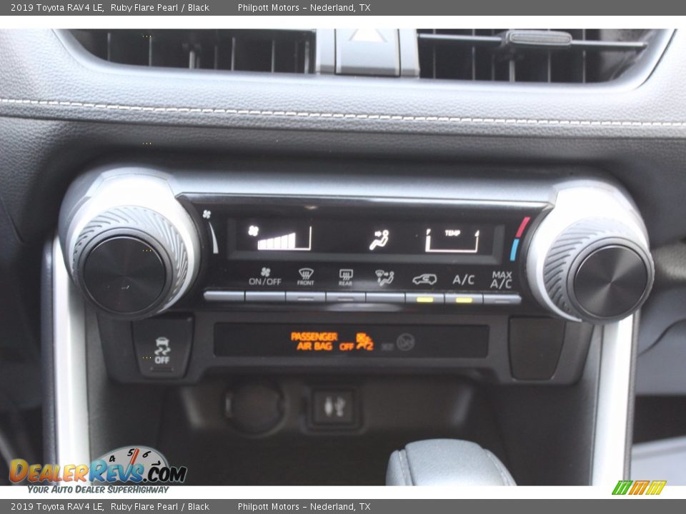 2019 Toyota RAV4 LE Ruby Flare Pearl / Black Photo #16