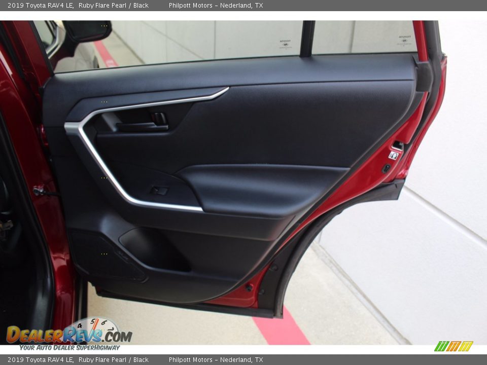 2019 Toyota RAV4 LE Ruby Flare Pearl / Black Photo #23