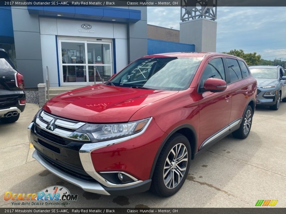 Front 3/4 View of 2017 Mitsubishi Outlander SE S-AWC Photo #1