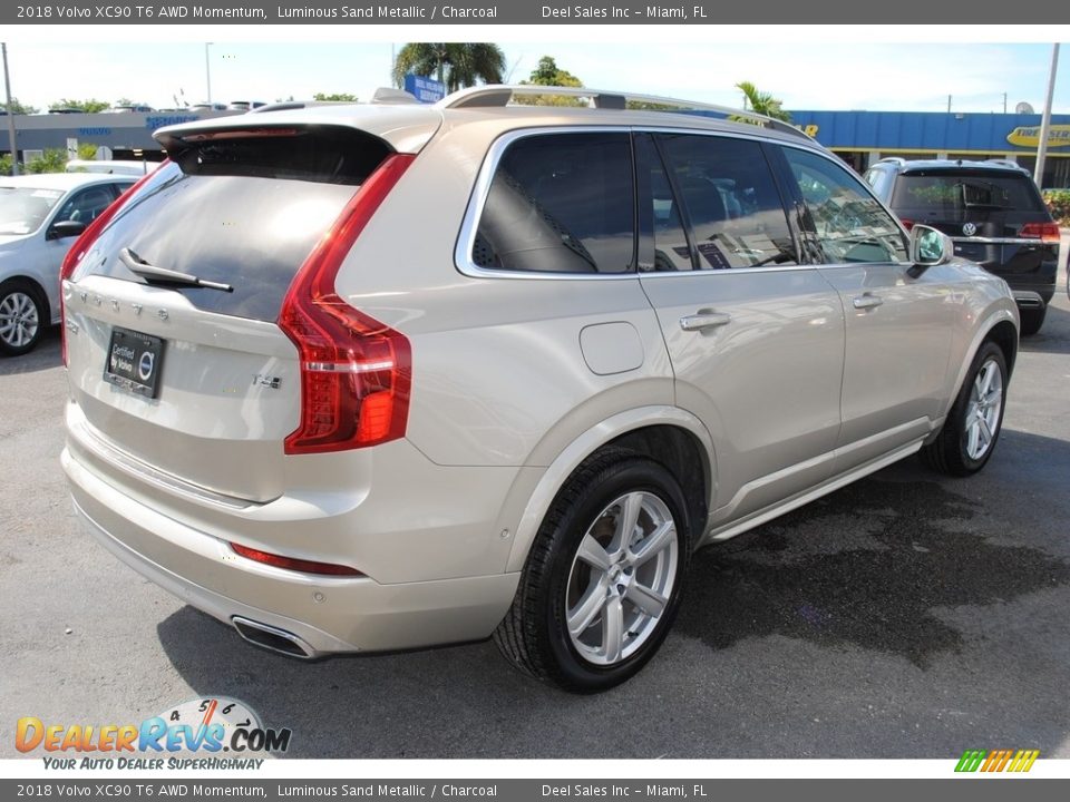 2018 Volvo XC90 T6 AWD Momentum Luminous Sand Metallic / Charcoal Photo #9
