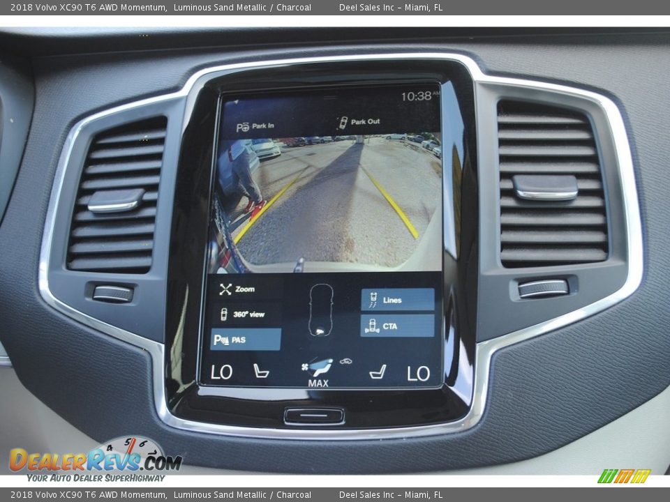 2018 Volvo XC90 T6 AWD Momentum Luminous Sand Metallic / Charcoal Photo #16