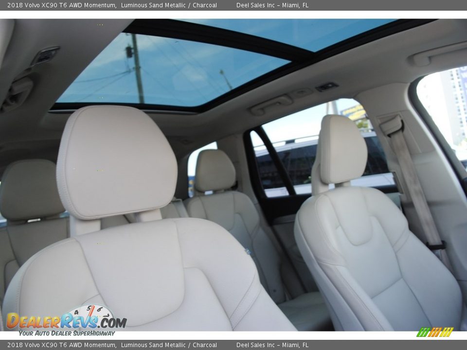 2018 Volvo XC90 T6 AWD Momentum Luminous Sand Metallic / Charcoal Photo #19