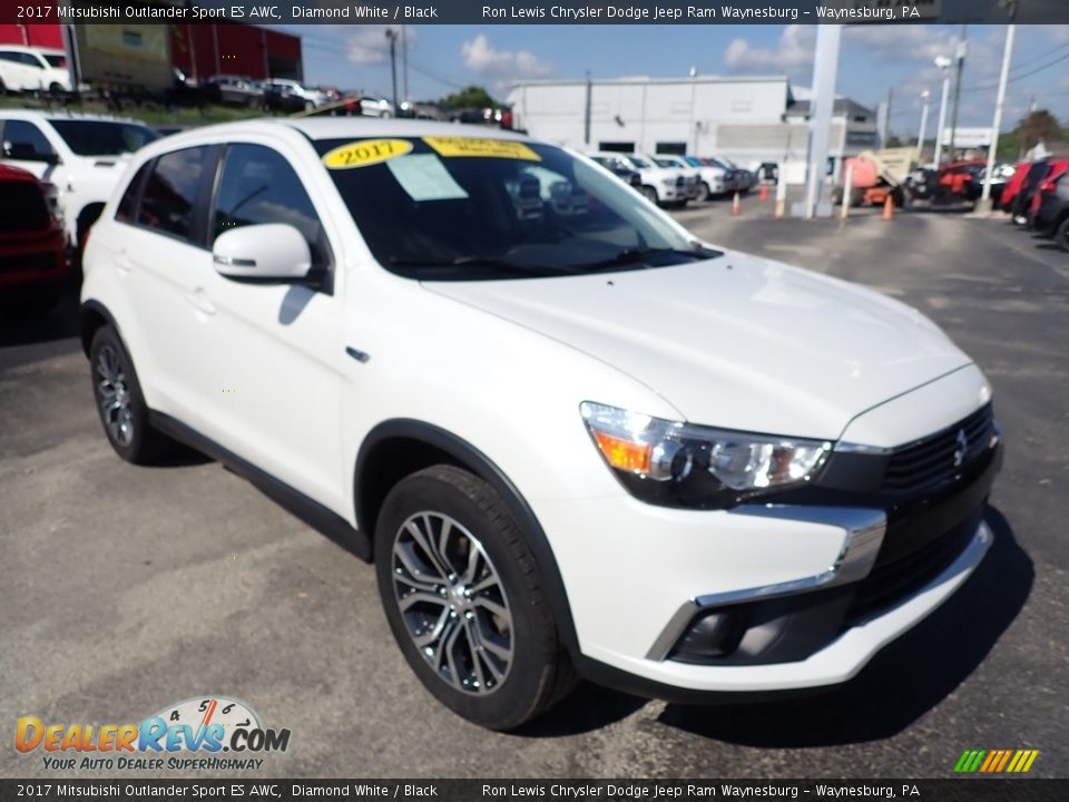Front 3/4 View of 2017 Mitsubishi Outlander Sport ES AWC Photo #8