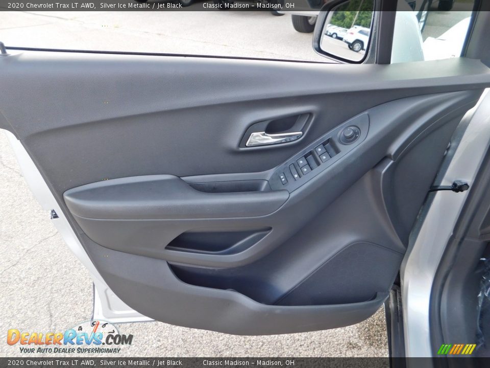 2020 Chevrolet Trax LT AWD Silver Ice Metallic / Jet Black Photo #10