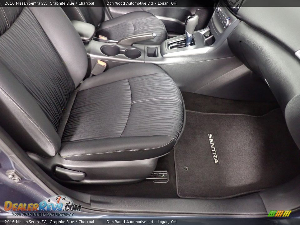Front Seat of 2016 Nissan Sentra SV Photo #36
