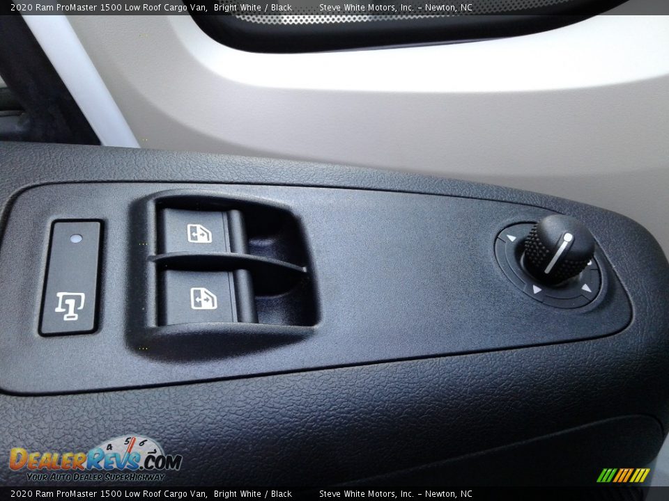 2020 Ram ProMaster 1500 Low Roof Cargo Van Bright White / Black Photo #11