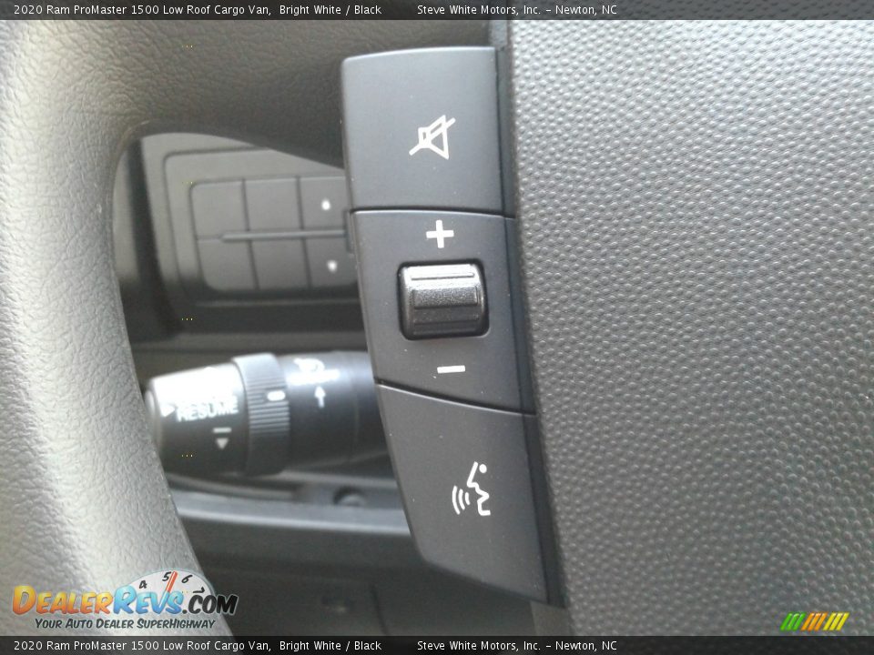 2020 Ram ProMaster 1500 Low Roof Cargo Van Bright White / Black Photo #16