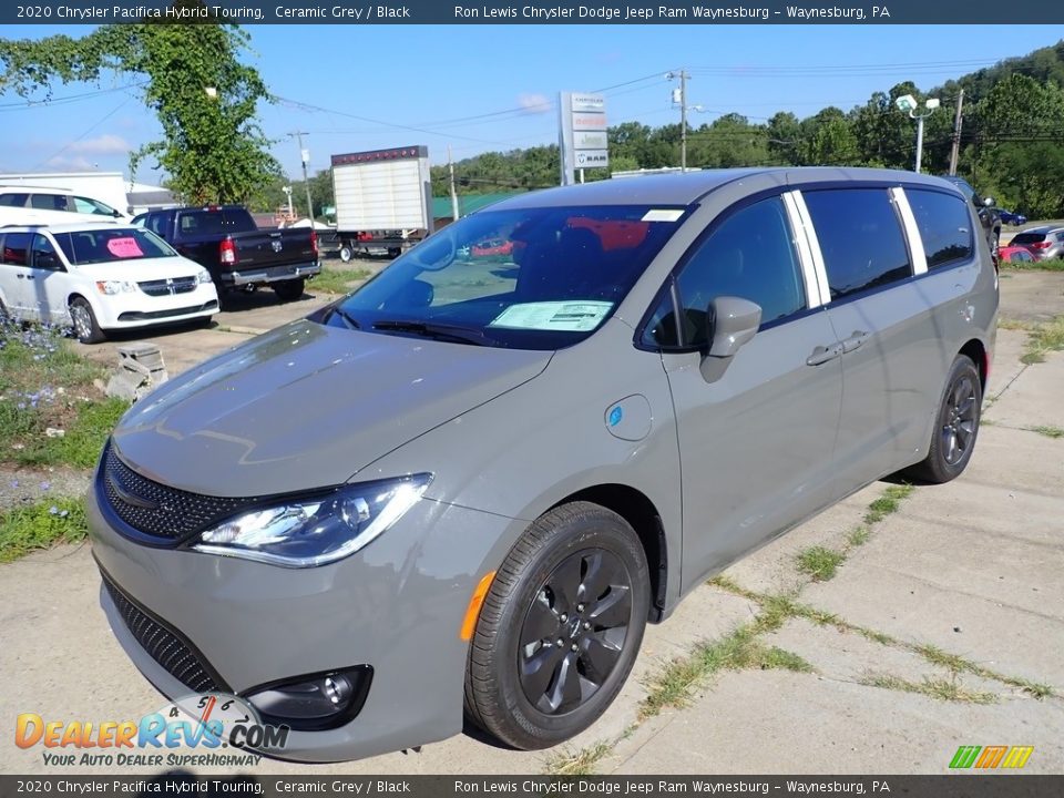 2020 Chrysler Pacifica Hybrid Touring Ceramic Grey / Black Photo #1