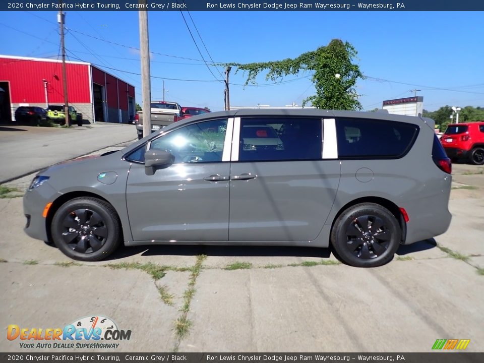 2020 Chrysler Pacifica Hybrid Touring Ceramic Grey / Black Photo #2