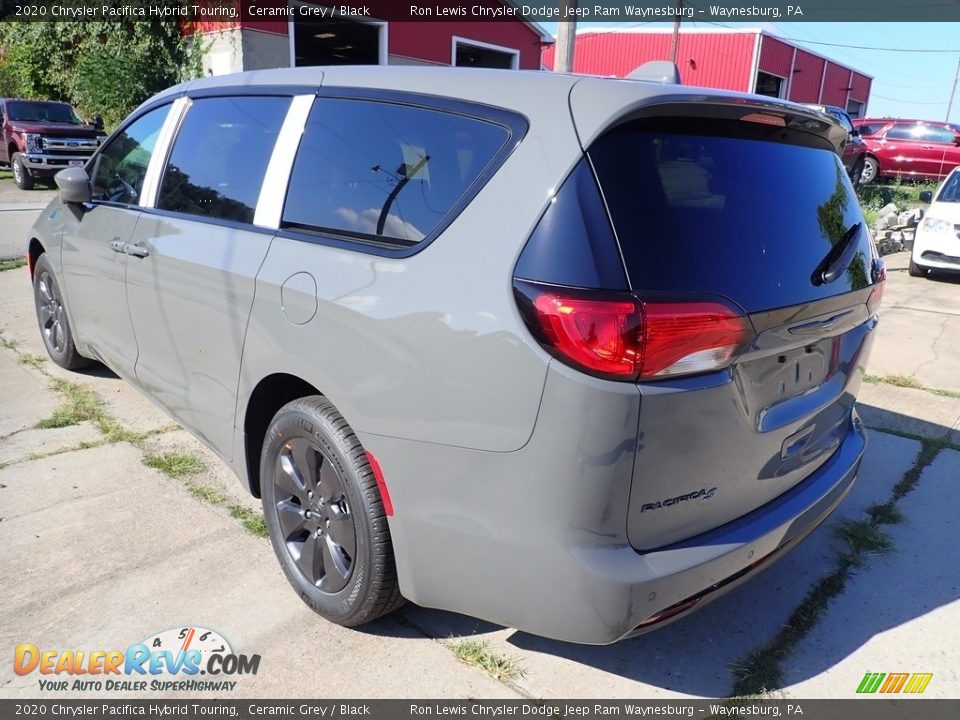 2020 Chrysler Pacifica Hybrid Touring Ceramic Grey / Black Photo #3