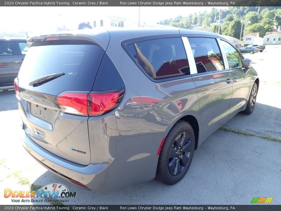 2020 Chrysler Pacifica Hybrid Touring Ceramic Grey / Black Photo #5