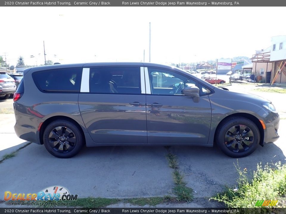 2020 Chrysler Pacifica Hybrid Touring Ceramic Grey / Black Photo #6