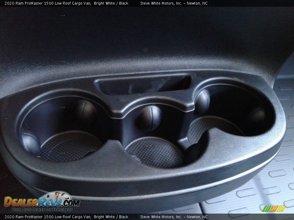 2020 Ram ProMaster 1500 Low Roof Cargo Van Bright White / Black Photo #24