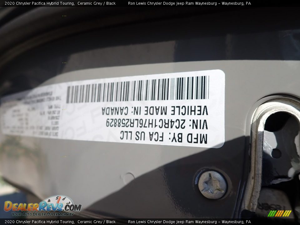 2020 Chrysler Pacifica Hybrid Touring Ceramic Grey / Black Photo #15