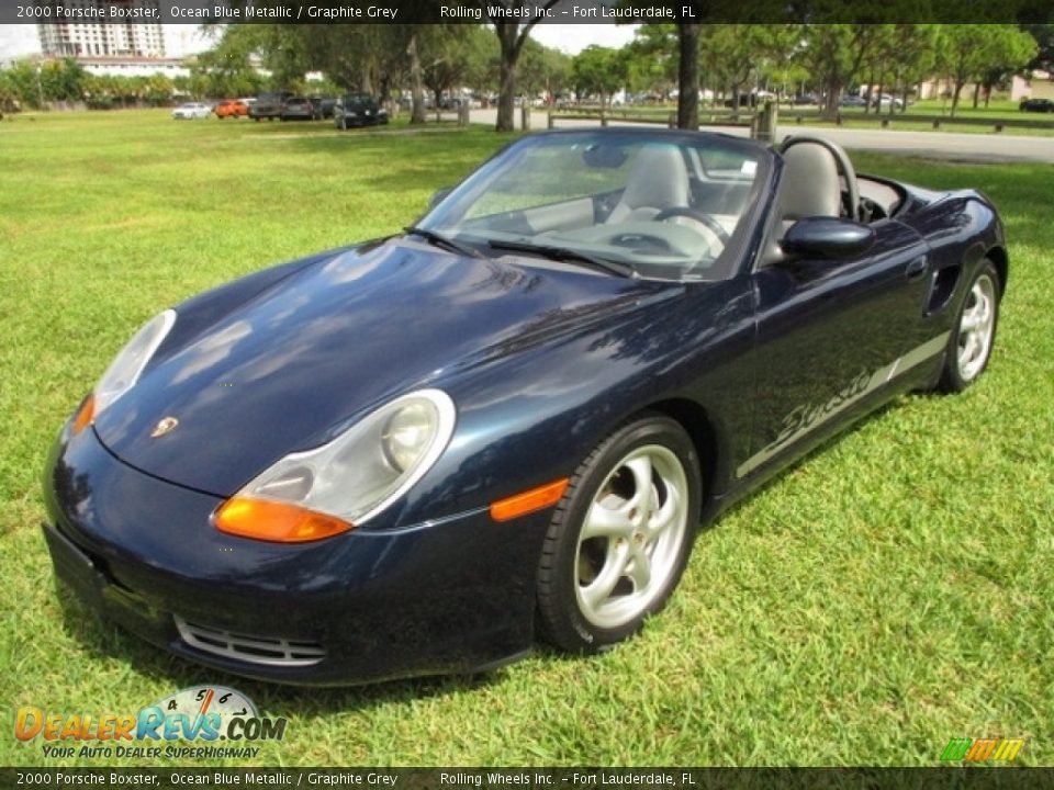Front 3/4 View of 2000 Porsche Boxster  Photo #1