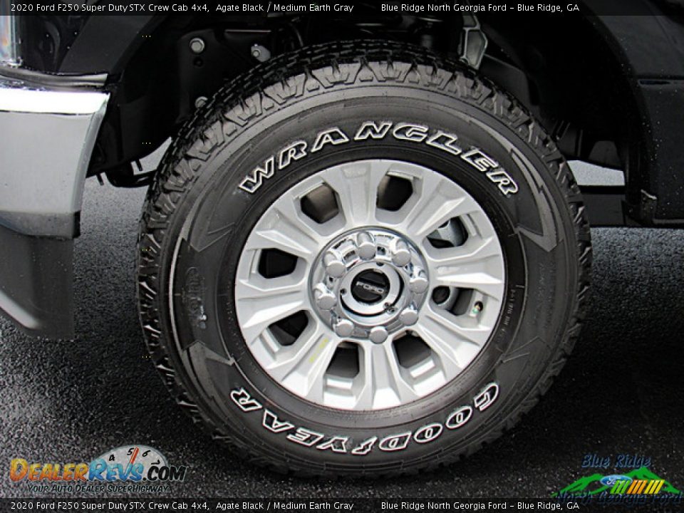 2020 Ford F250 Super Duty STX Crew Cab 4x4 Agate Black / Medium Earth Gray Photo #8