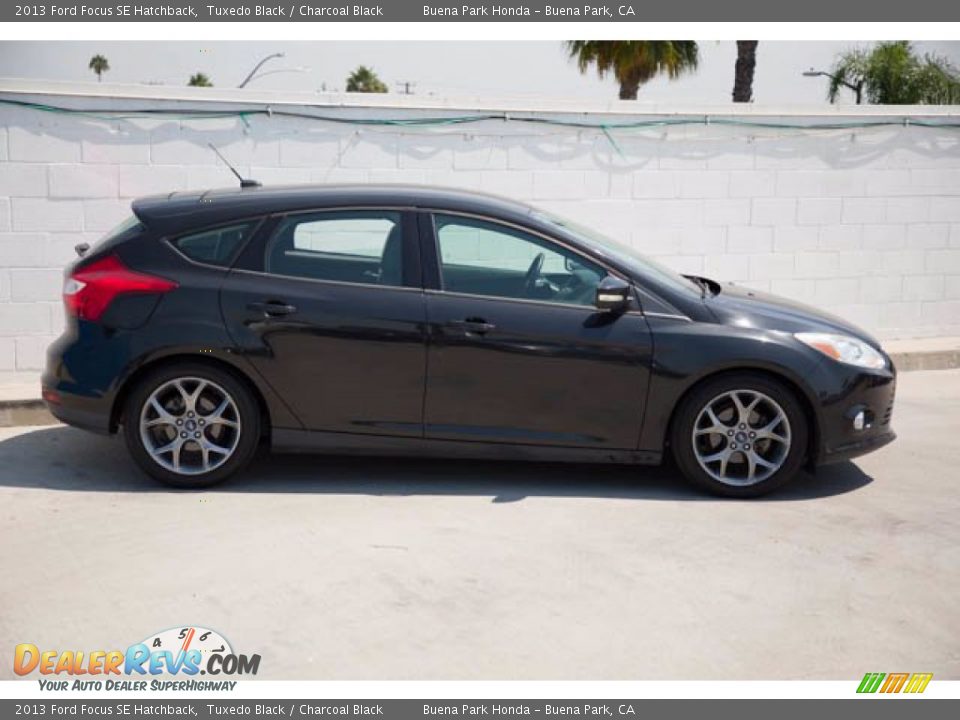 2013 Ford Focus SE Hatchback Tuxedo Black / Charcoal Black Photo #12