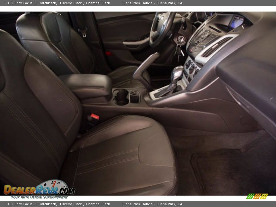 2013 Ford Focus SE Hatchback Tuxedo Black / Charcoal Black Photo #19