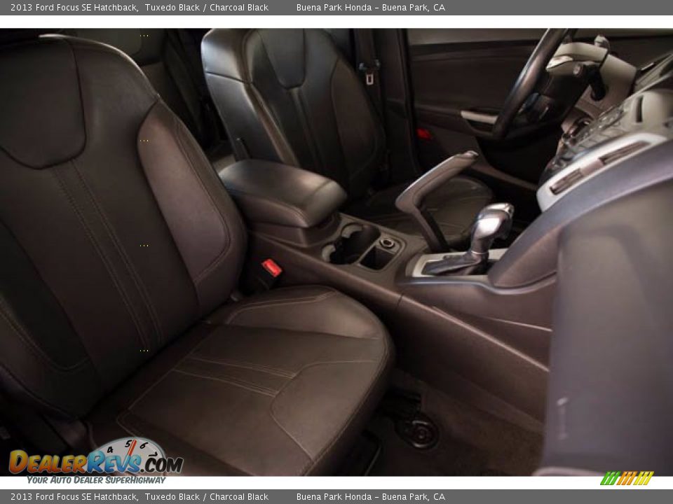 2013 Ford Focus SE Hatchback Tuxedo Black / Charcoal Black Photo #20