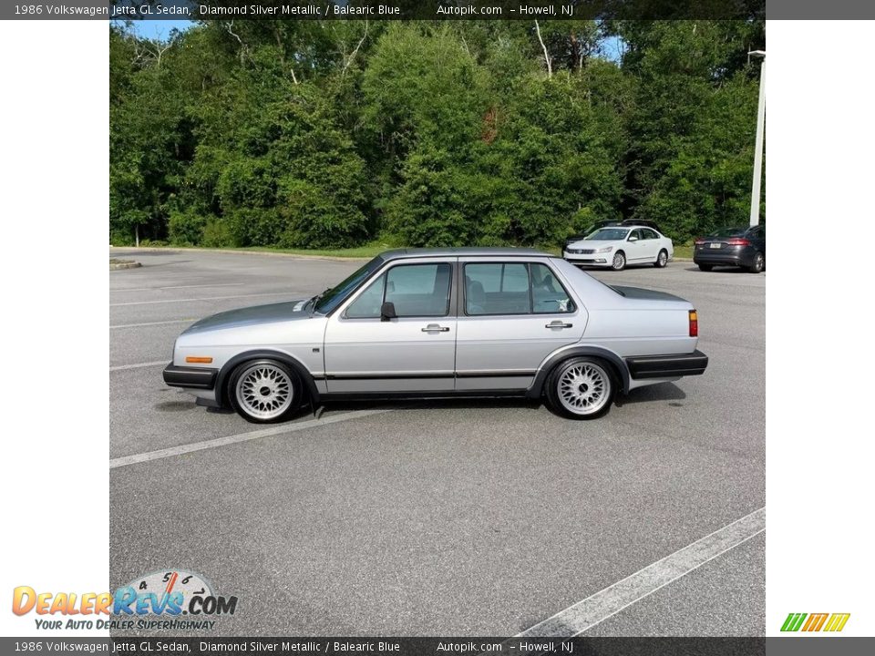 Diamond Silver Metallic 1986 Volkswagen Jetta GL Sedan Photo #2