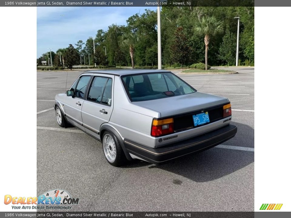 Diamond Silver Metallic 1986 Volkswagen Jetta GL Sedan Photo #3