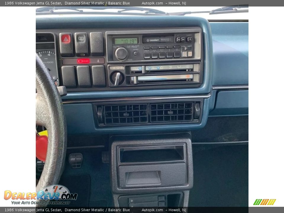 Controls of 1986 Volkswagen Jetta GL Sedan Photo #19