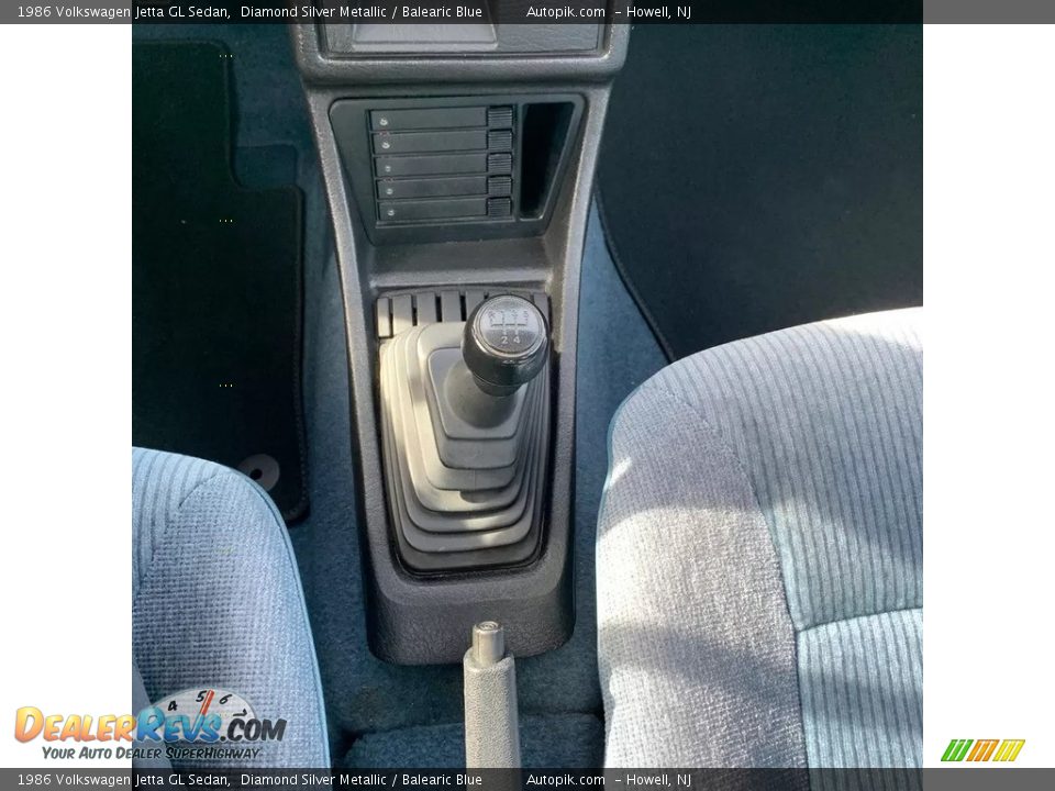 1986 Volkswagen Jetta GL Sedan Shifter Photo #20