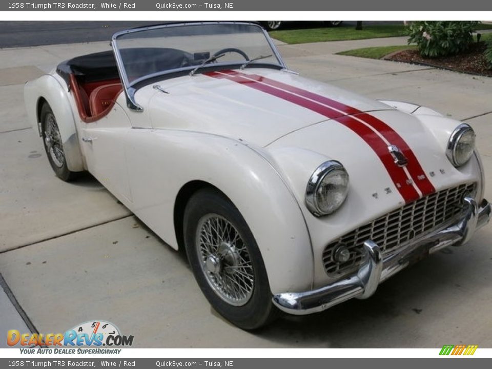 Front 3/4 View of 1958 Triumph TR3 Roadster Photo #1