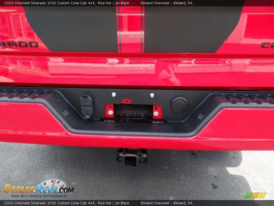 2020 Chevrolet Silverado 1500 Custom Crew Cab 4x4 Red Hot / Jet Black Photo #13