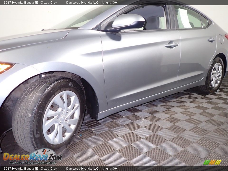 2017 Hyundai Elantra SE Gray / Gray Photo #8