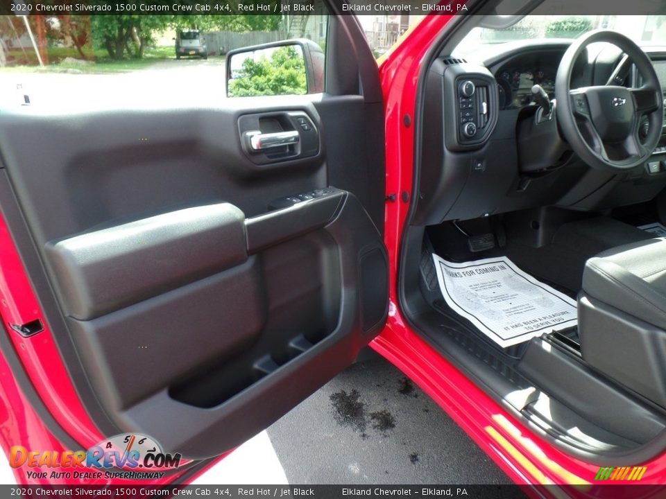 2020 Chevrolet Silverado 1500 Custom Crew Cab 4x4 Red Hot / Jet Black Photo #16