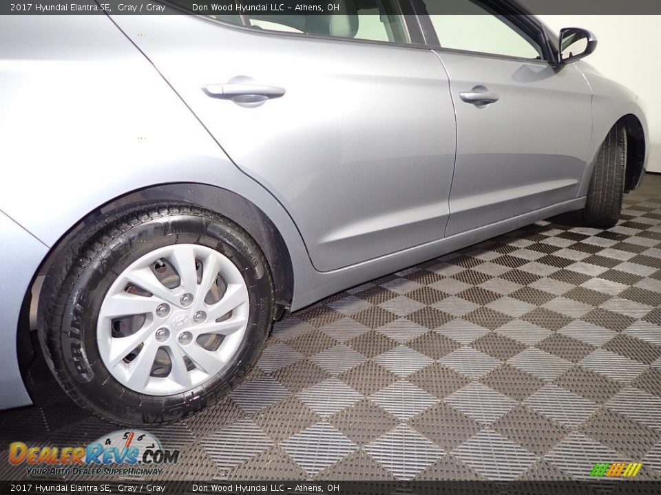 2017 Hyundai Elantra SE Gray / Gray Photo #15