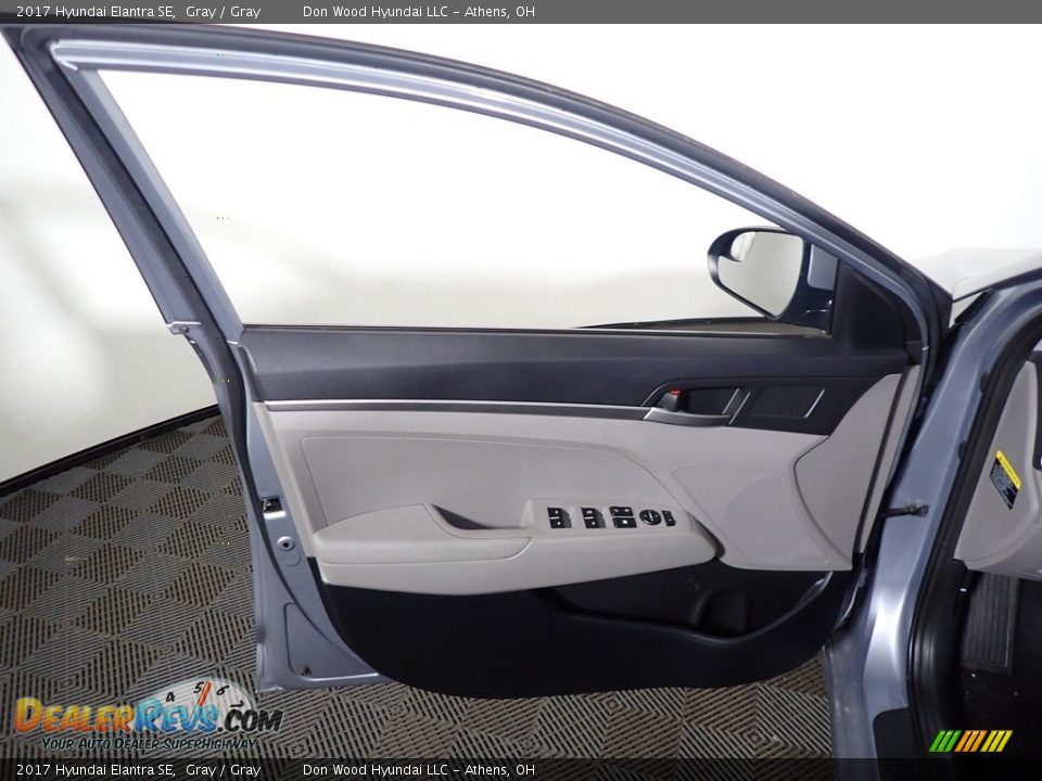 2017 Hyundai Elantra SE Gray / Gray Photo #16