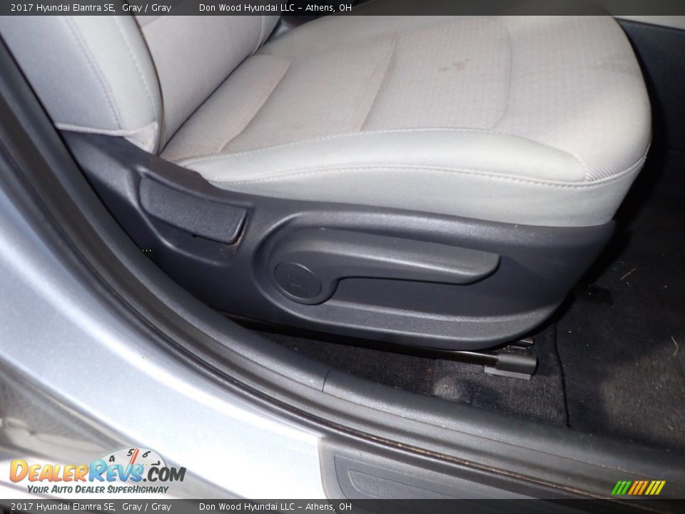 2017 Hyundai Elantra SE Gray / Gray Photo #25