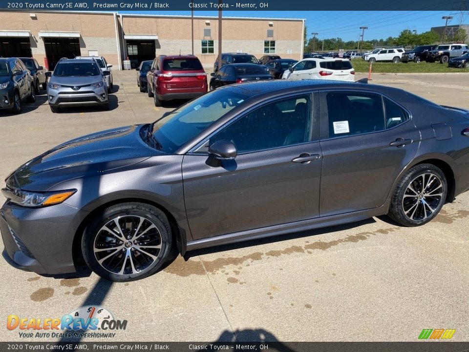 2020 Toyota Camry SE AWD Predawn Gray Mica / Black Photo #1