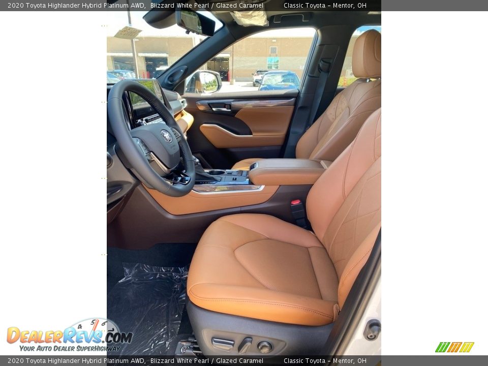 Front Seat of 2020 Toyota Highlander Hybrid Platinum AWD Photo #2