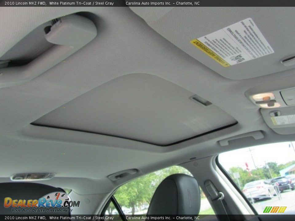 2010 Lincoln MKZ FWD White Platinum Tri-Coat / Steel Gray Photo #24