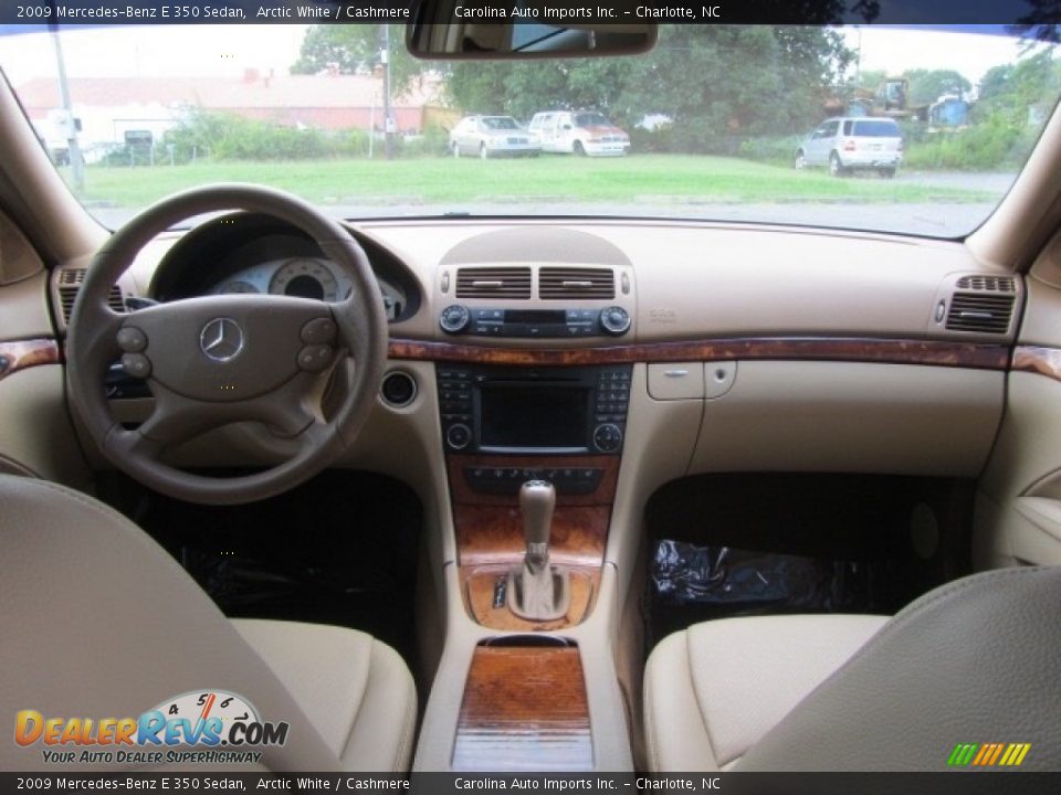 2009 Mercedes-Benz E 350 Sedan Arctic White / Cashmere Photo #13