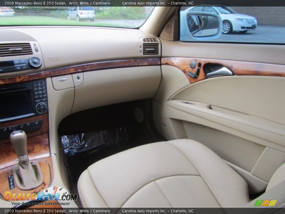 2009 Mercedes-Benz E 350 Sedan Arctic White / Cashmere Photo #14