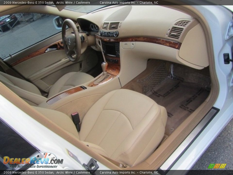 2009 Mercedes-Benz E 350 Sedan Arctic White / Cashmere Photo #21