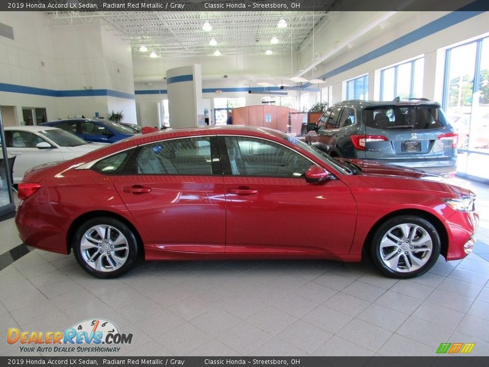 2019 Honda Accord LX Sedan Radiant Red Metallic / Gray Photo #5