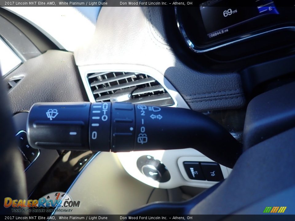 Controls of 2017 Lincoln MKT Elite AWD Photo #28