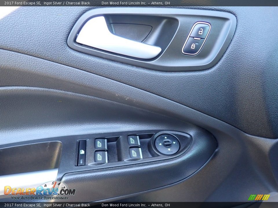 2017 Ford Escape SE Ingot Silver / Charcoal Black Photo #17