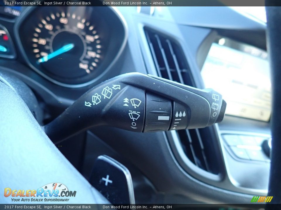 2017 Ford Escape SE Ingot Silver / Charcoal Black Photo #25