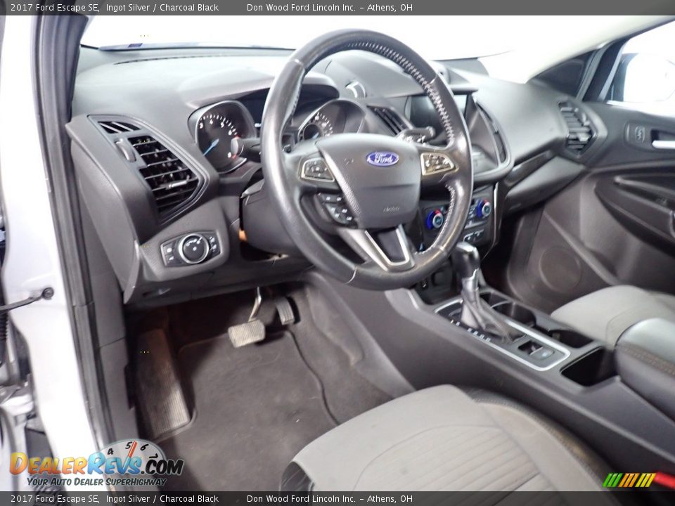 2017 Ford Escape SE Ingot Silver / Charcoal Black Photo #29