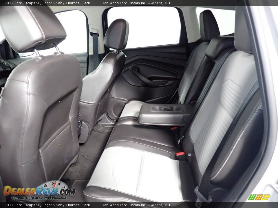 2017 Ford Escape SE Ingot Silver / Charcoal Black Photo #33